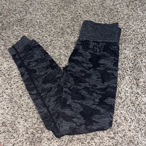 gymshark black camo leggings